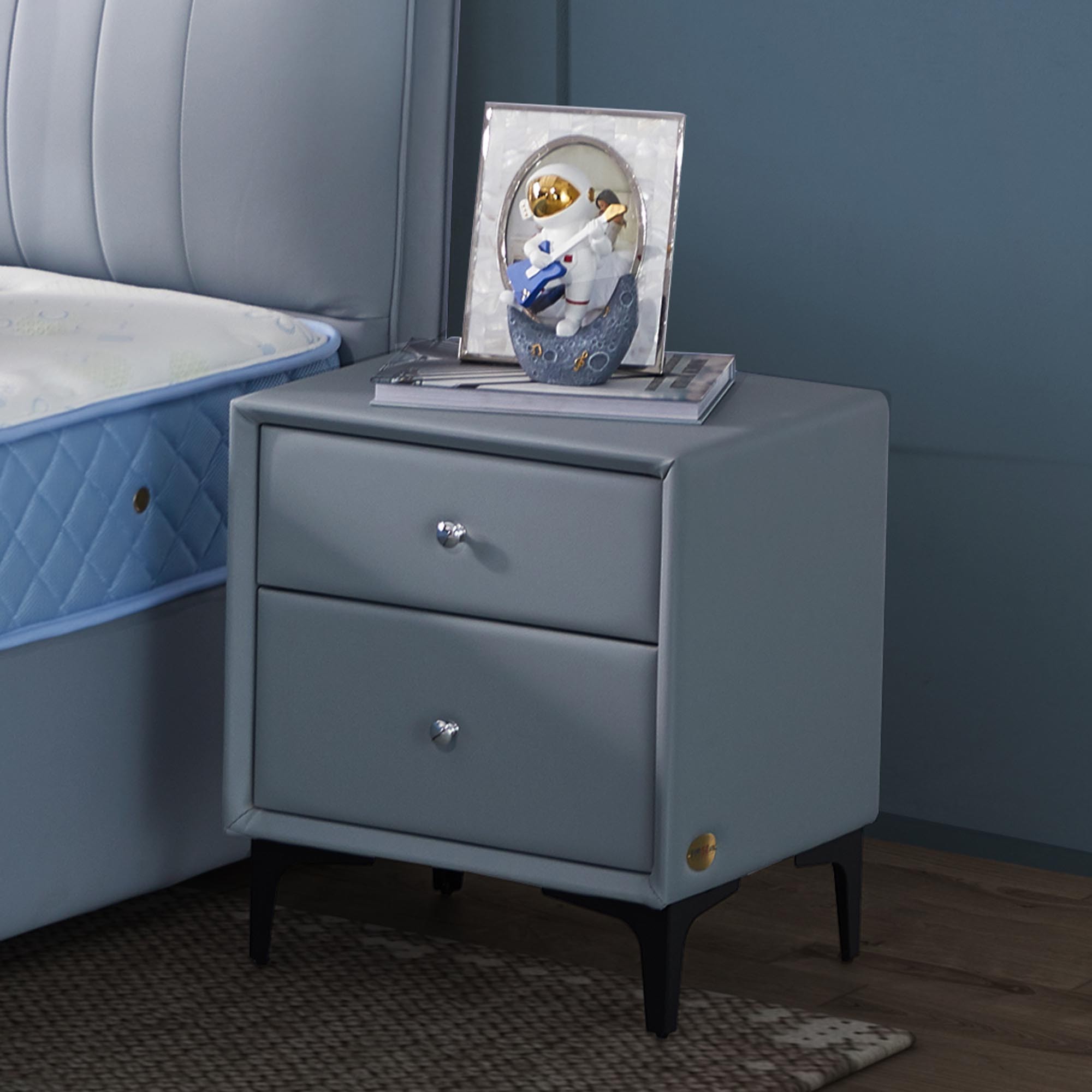 芝华仕5星贵族系列卡米尔床头柜wgptcg2010